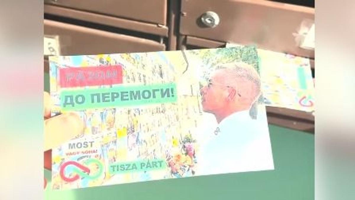 Ukrán nyelvű szórólapokkal kampányolnak Magyar Péter mellett Kárpátalján
