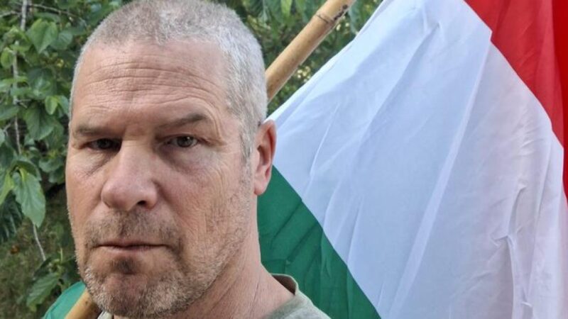 Az izraeli rendőrség elkobzott egy magyar zászlót, mert hasonlít a palesztinra