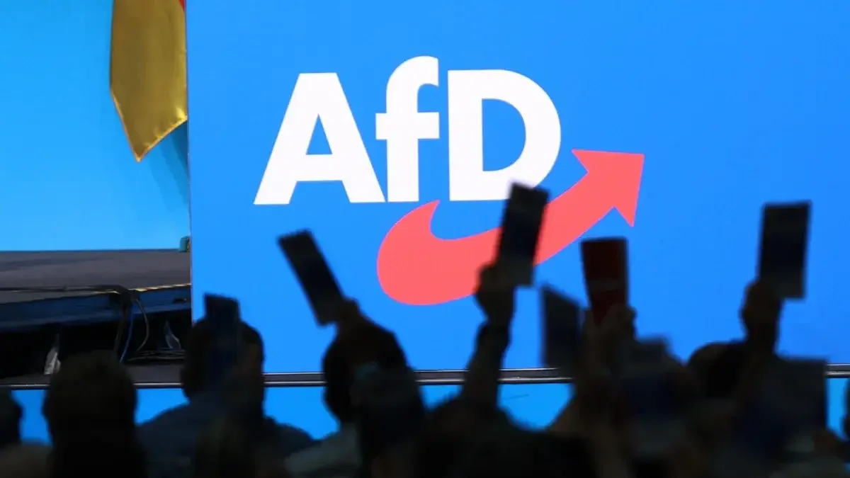 Radikalizálódik, mégis egyre elfogadottabb Németországban az AfD
