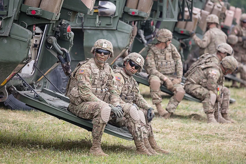 A lengyelek csak az amerikai védőernyőben bíznak