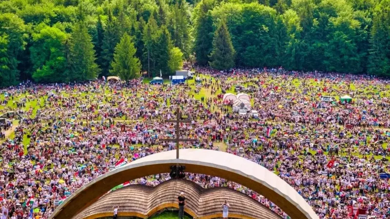 Százezreket várnak a hétvégén a csíksomlyói pünkösdi búcsúra