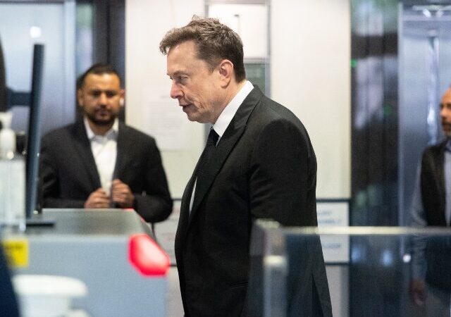 A bíró megakadályozta, hogy Elon Musk OpenAI elleni pere az MI feletti ítélkezéssé váljon
