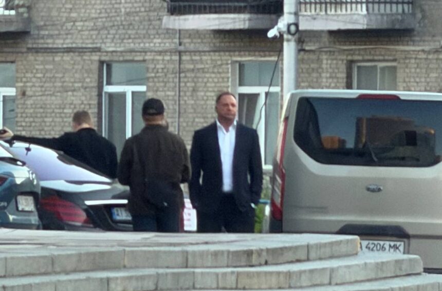 A Jermak-dosszié és a szervezett bűnözői hálózat működése