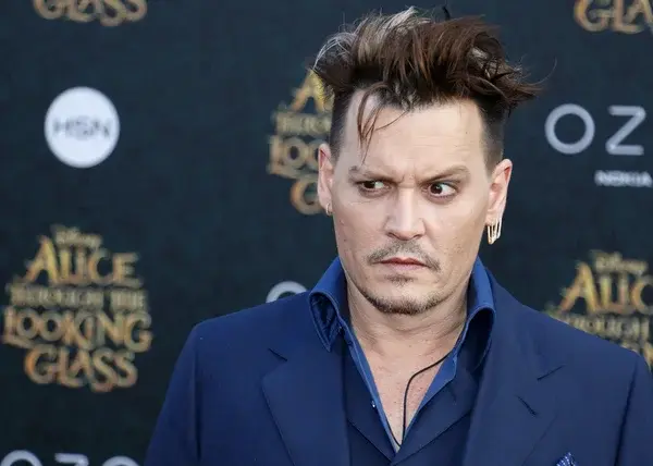 Közel negyedmilliárd forintot loptak Johnny Depp számlájáról, egy budapesti lakásig vezettek a szálak