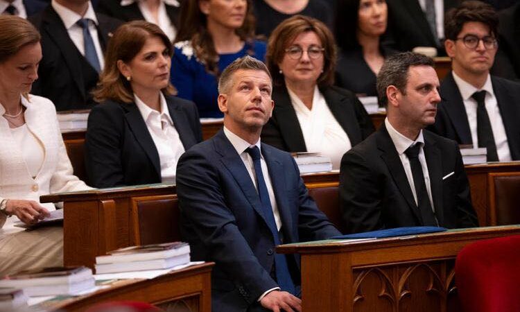 Eskü helyett hadüzenet – Magyar Péter elszalasztotta a történelmi pillanatot
