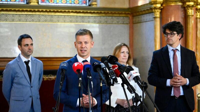 Manfred Weber közbeszólt? Bukta a miniszteri tárcát Magyar Péter sógora