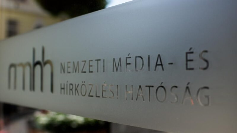 Intézményi háború: Elutasították a közmédia költségvetési beszámolóját a parlamenti bizottságban