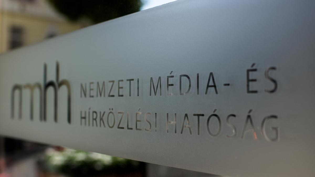 Intézményi háború: Elutasították a közmédia költségvetési beszámolóját a parlamenti bizottságban