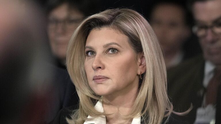 Orosz hírügynökség: Korrupciós vádak miatt vehetik őrizetbe Olena Zelenszkát