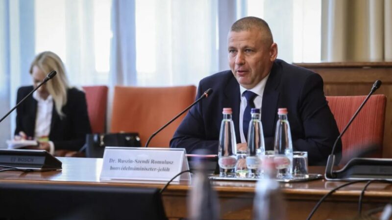 Tokatábornok felháborodva kérte ki magának és feljelent mindenkit: „ő nem hazaáruló”
