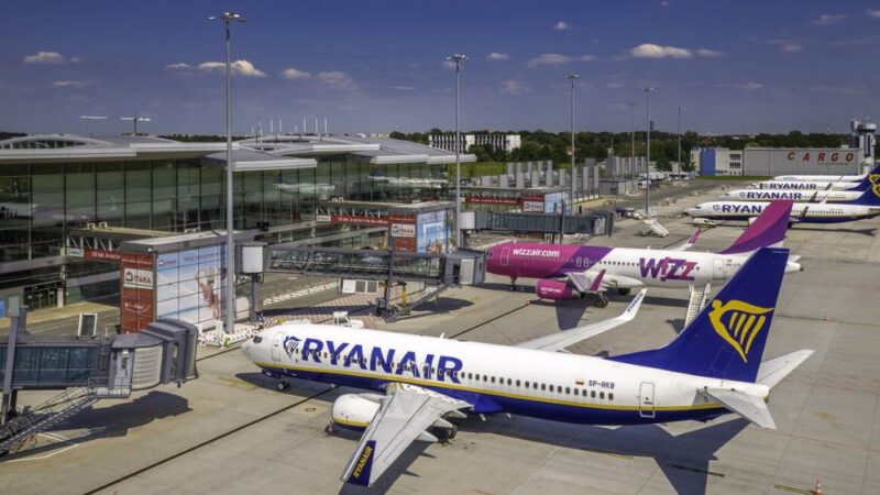 Új budapesti járatot indít a Ryanair Lengyelországba, élesedik a verseny a Wizz Airrel