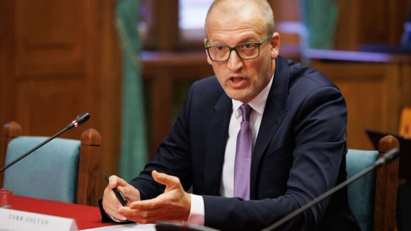 Visszatért a Rákosi-korszak: A kollaboráns családból származó Tarr bement a minisztériumba, és máris felvette a bolsevik tempót