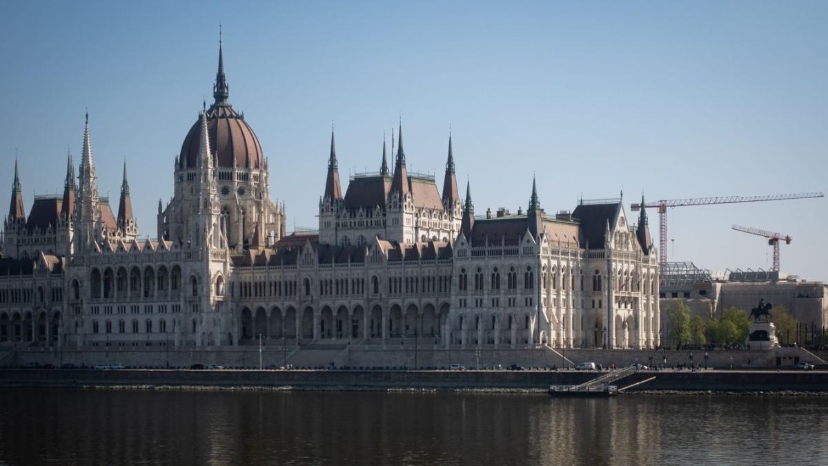 Kiadták a listás mandátumokat a 25 új képviselőnek