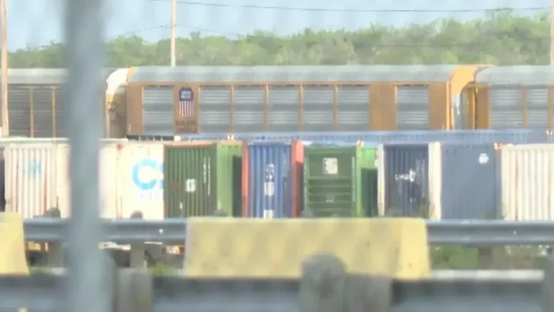 Tragédia Texasban: Hat illegális migráns vesztette életét egy vasúti konténerben