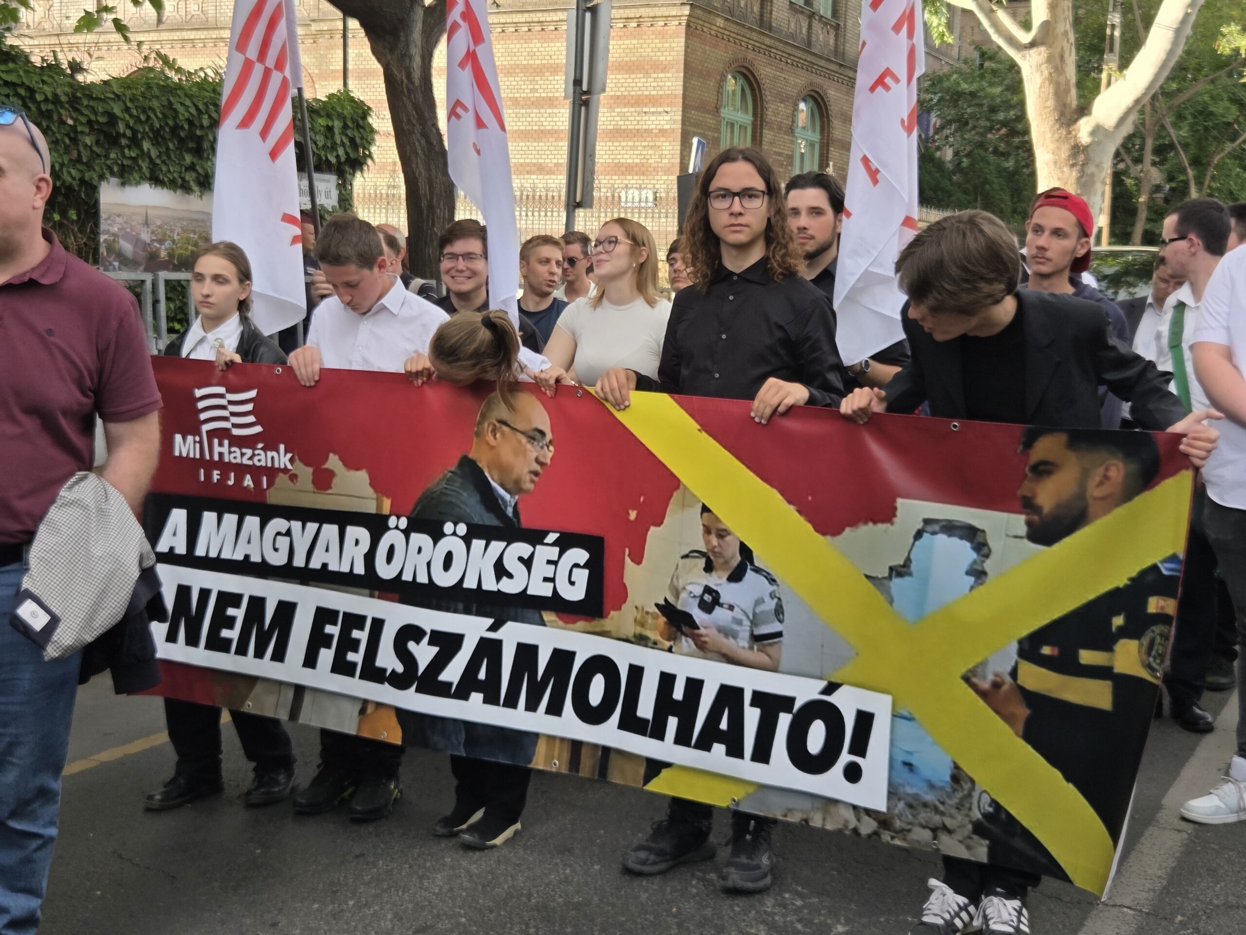 Június 4-én az összmagyarság ügye volt az egyetlen szempont a román nagykövetségnél