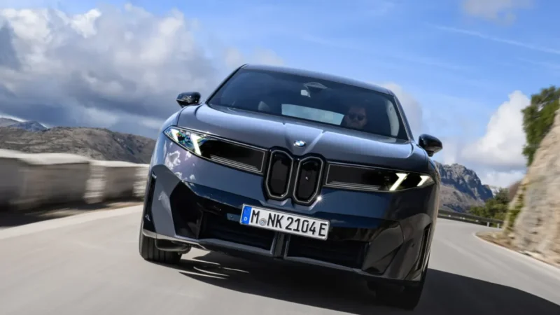 Visszahívja a debreceni gyártású BMW iX3-at a gyártó: potenciális biztonsági kockázat merült fel