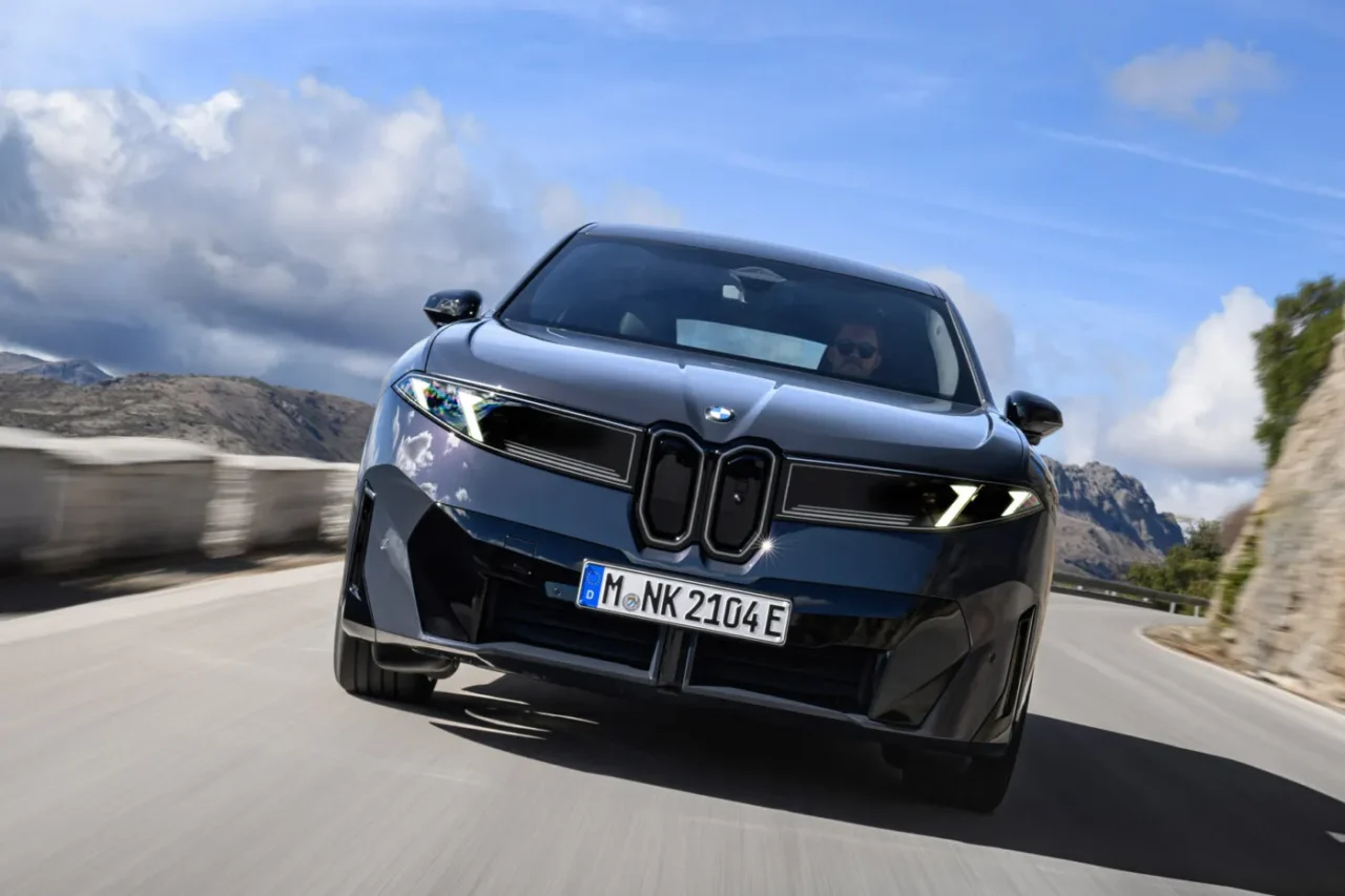 Visszahívja a debreceni gyártású BMW iX3-at a gyártó: potenciális biztonsági kockázat merült fel