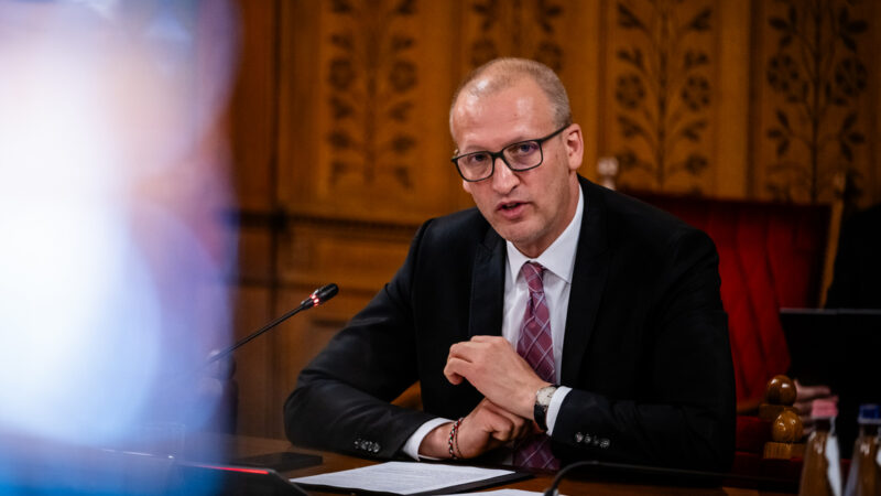 Fordulat a médiapolitikában: Feloldották az ukrán sajtótermékek tiltását