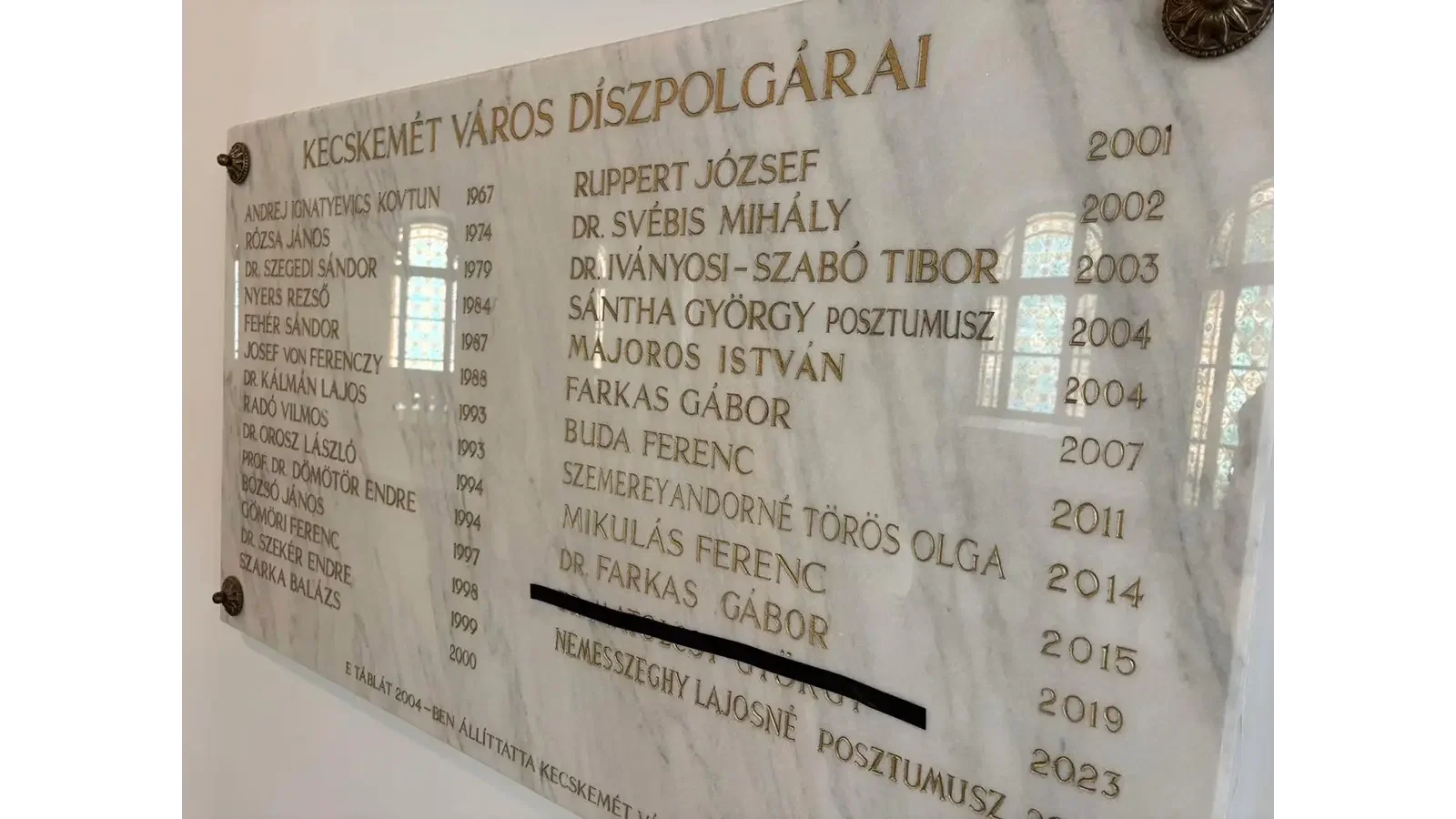 Megfosztották díszpolgári címétől Matolcsy Györgyöt Kecskeméten